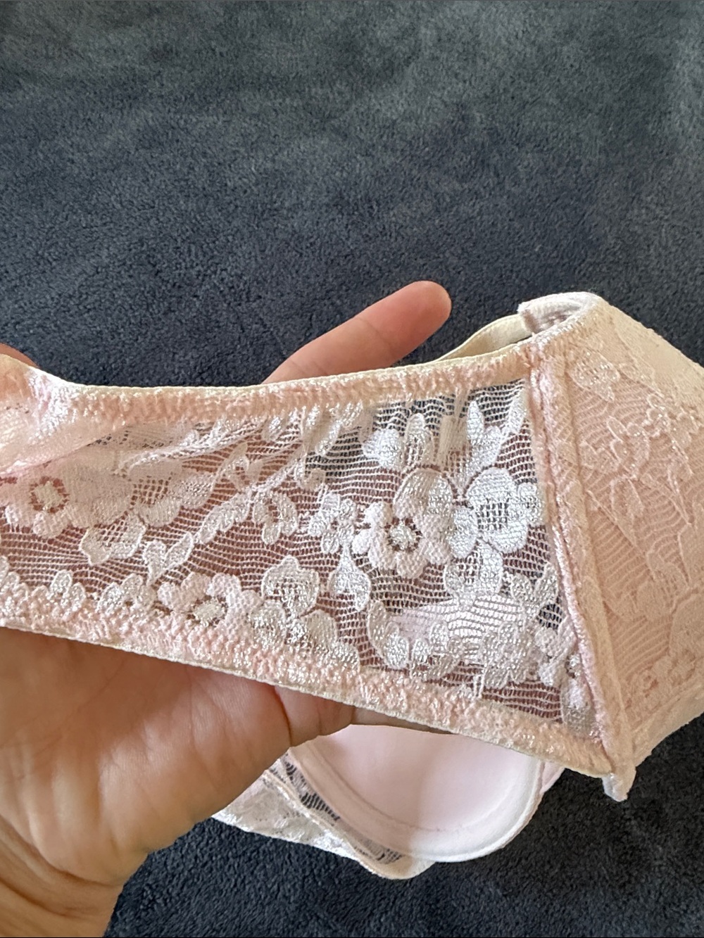 Victoria’s Secret Lace Push-Up Bra - Light Pink - Picture 4 of 6